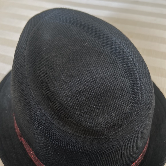 Hat - Picture 4 of 5